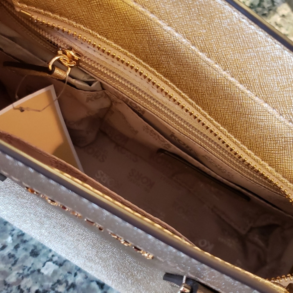 Gold MK handbag - Picture 3 of 5